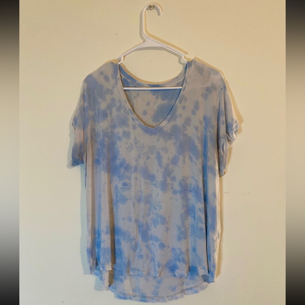 American Eagle shirt